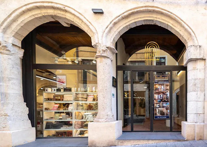 アパート Deluxe In Palazzo Storico - Centro - サッサリ