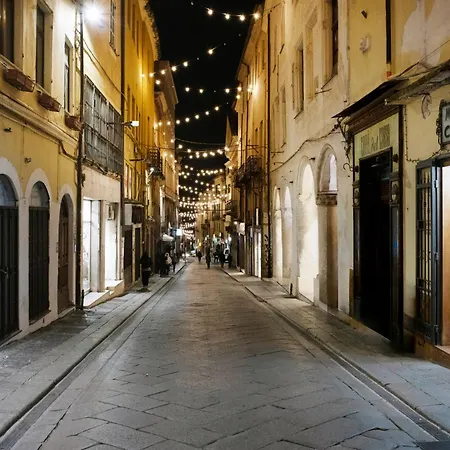 Apartment Deluxe In Palazzo Storico - Centro -