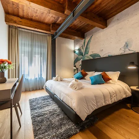 Apartament Deluxe In Palazzo Storico - Centro - *