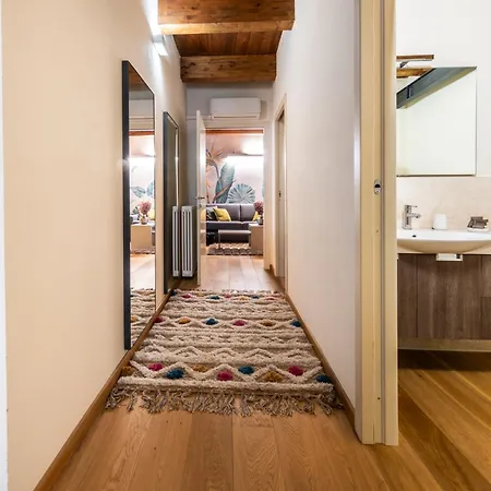 Apartament Deluxe In Palazzo Storico - Centro -