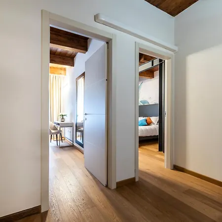 Apartament Deluxe In Palazzo Storico - Centro - *