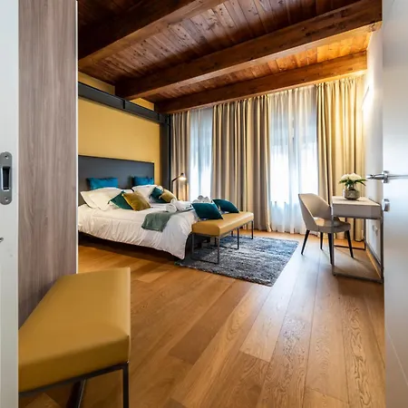 Apartament Deluxe In Palazzo Storico - Centro - Sassari