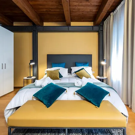 Apartament Deluxe In Palazzo Storico - Centro - *