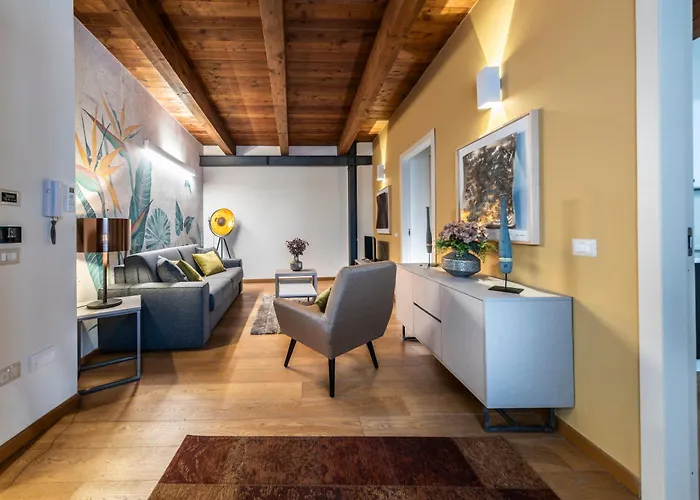 Deluxe In Palazzo Storico - Centro - * ساساري