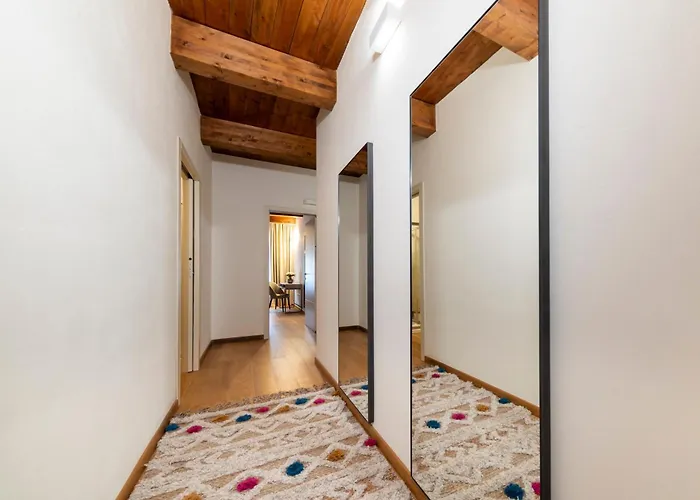 Deluxe In Palazzo Storico - Centro - * ساساري